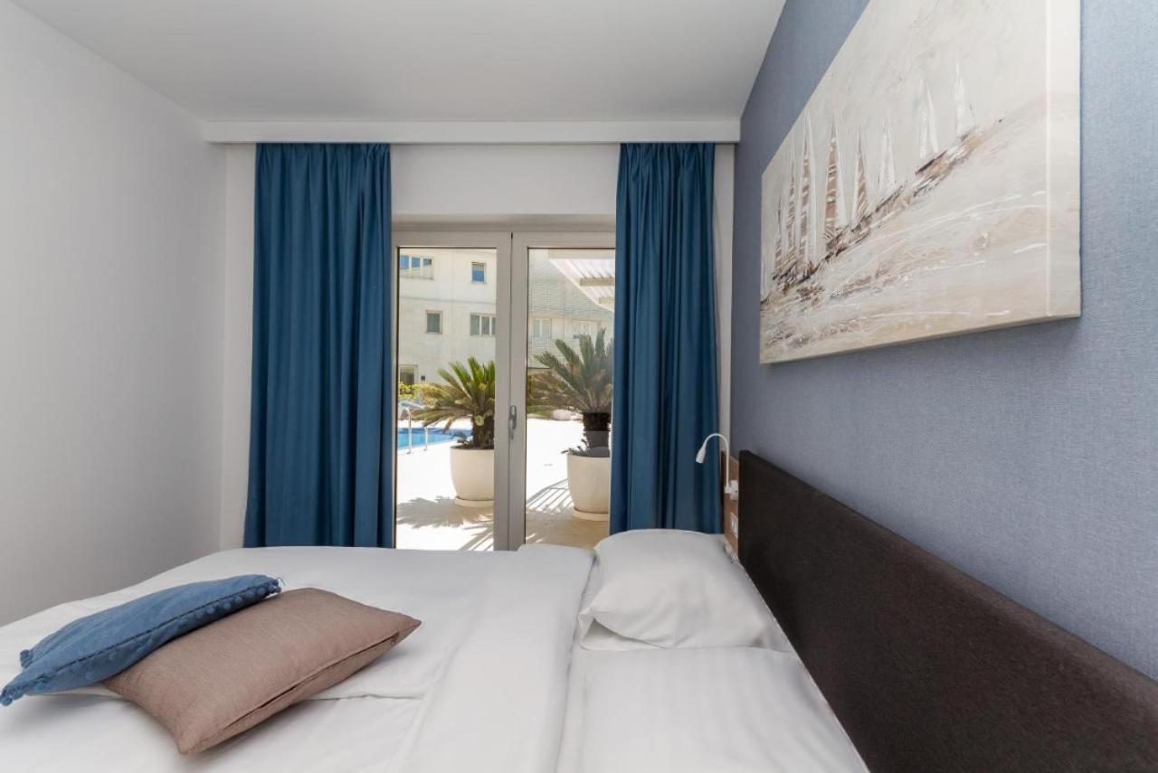 Lux Pool Suite Umago Exterior foto